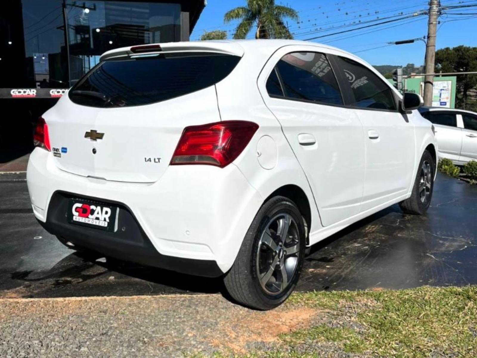Onix hatch - foto 12