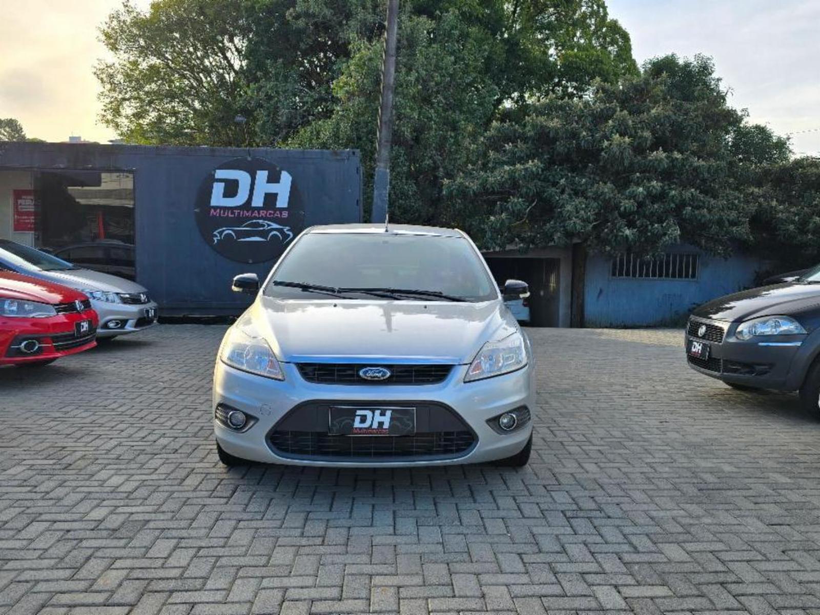 Focus sedan