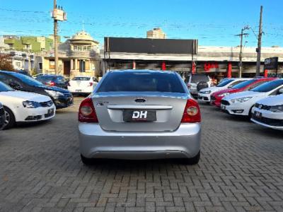 Focus sedan - thumb 2