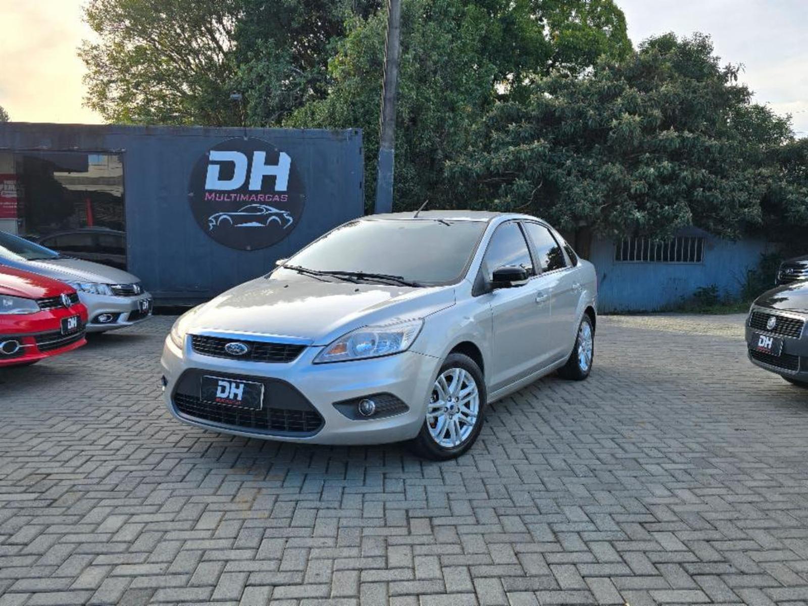 Focus sedan - foto 3