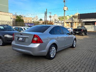 Focus sedan - thumb 8
