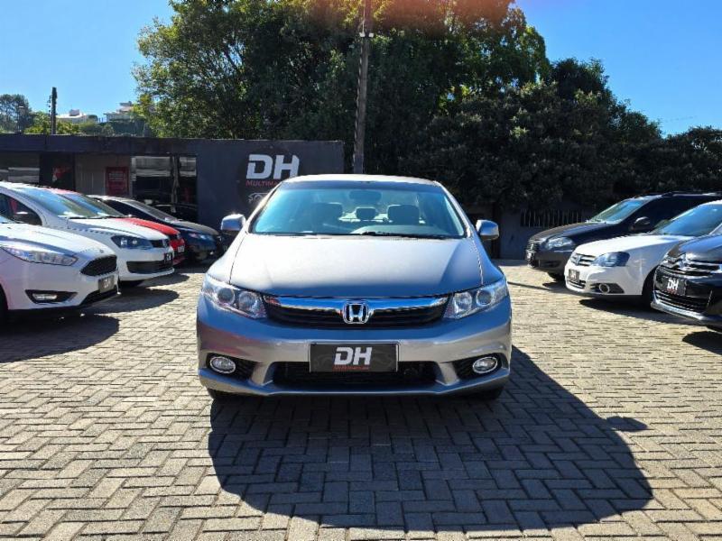 Honda Civic Sedan LXS 1.8/1.8 Flex 16V Aut. 4p - foto 1