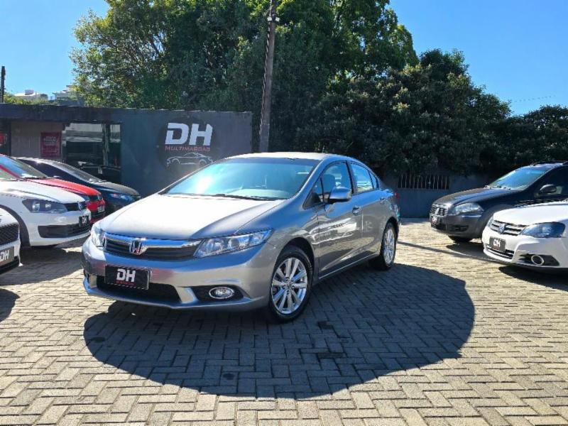Honda Civic Sedan LXS 1.8/1.8 Flex 16V Aut. 4p - foto 3