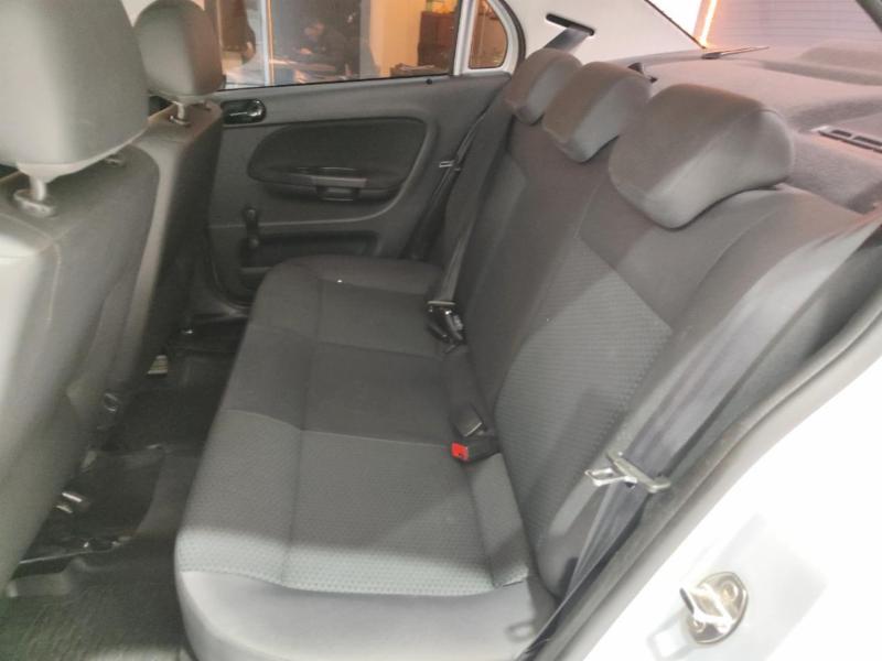 Volkswagen VOYAGE 1.0 Flex 12V 4p - foto 8