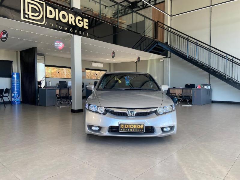 Honda Civic Sedan LXS 1.8/1.8 Flex 16V Aut. 4p - foto 2
