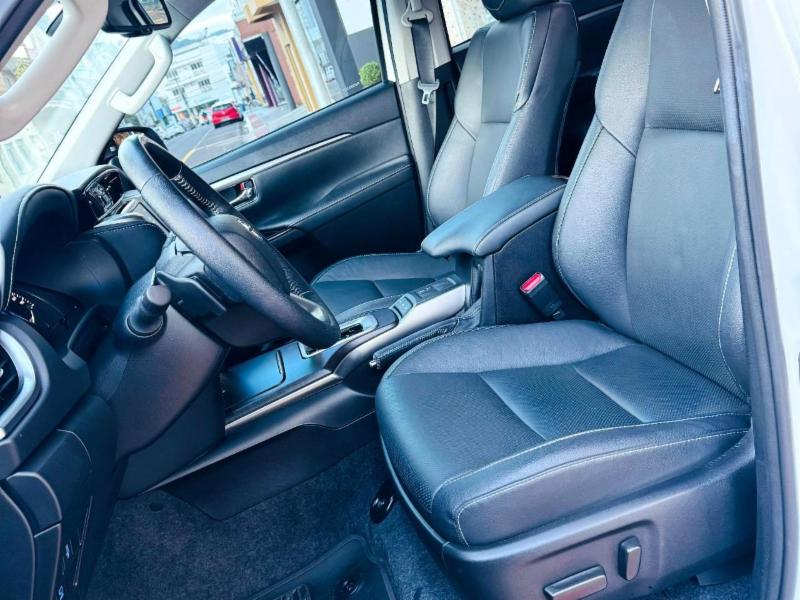 Toyota Hilux SW4 SRX 4x4 2.8 TDI 16V Dies. Aut. - foto 4