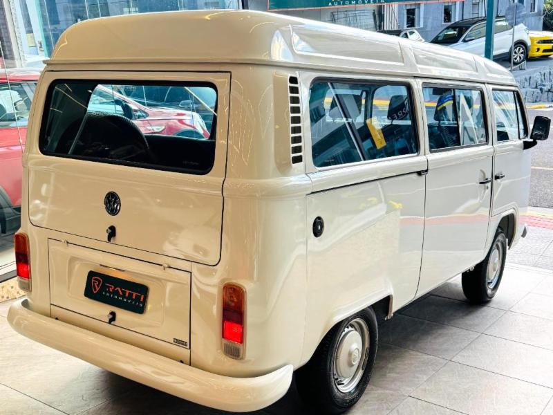 Volkswagen Kombi Lotação 1.6 MPi - foto 12