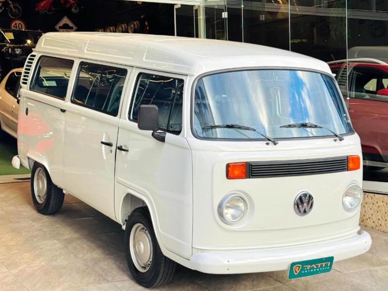 Volkswagen Kombi Lotação 1.6 MPi - foto 1