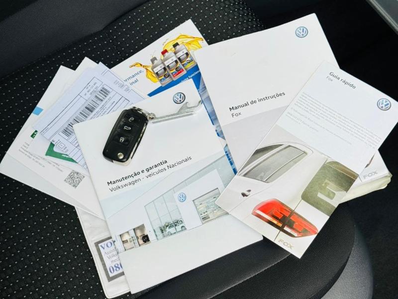 Volkswagen Fox Connect 1.6 Flex 8V 5p - foto 11