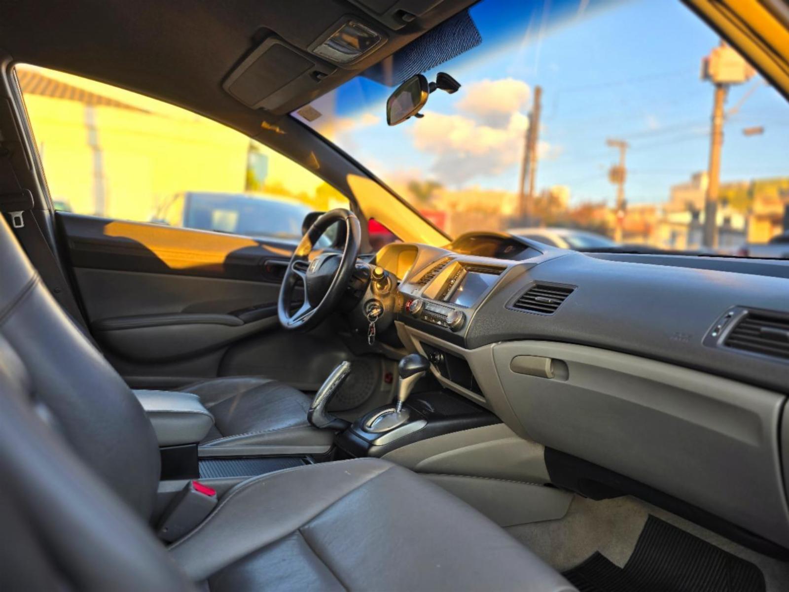 Civic sedan - foto 8