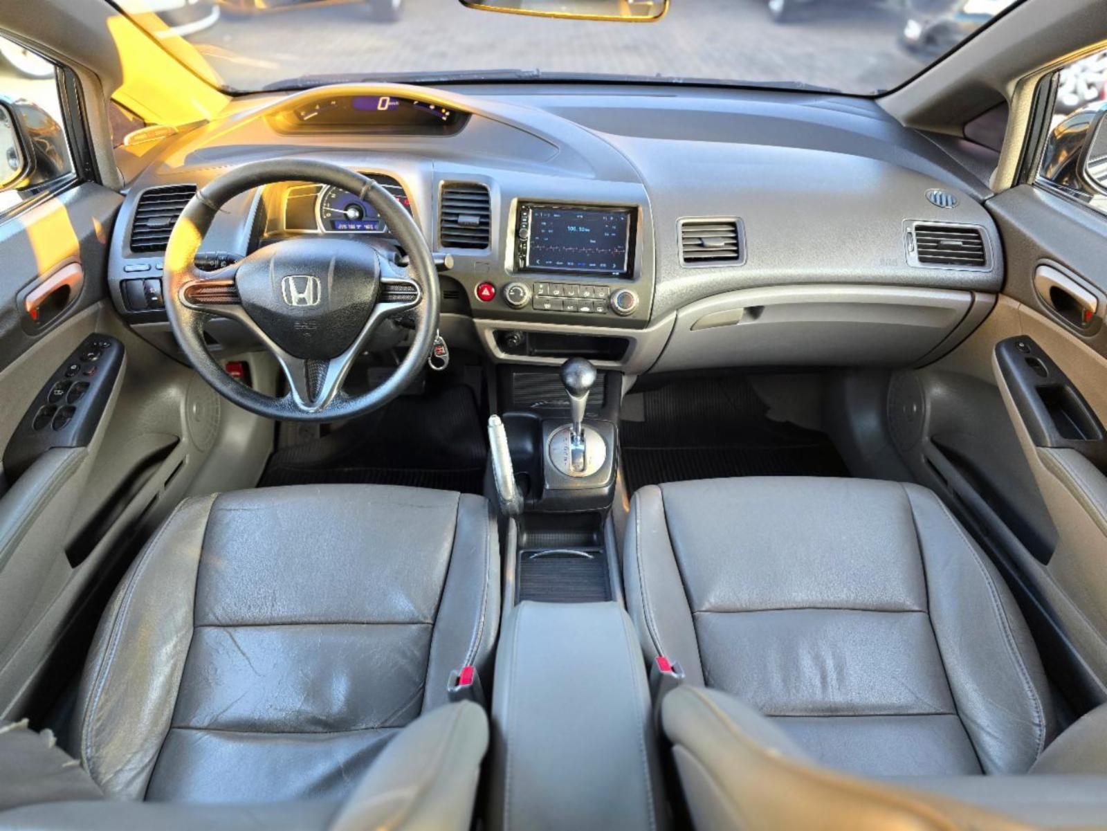 Civic sedan - foto 11