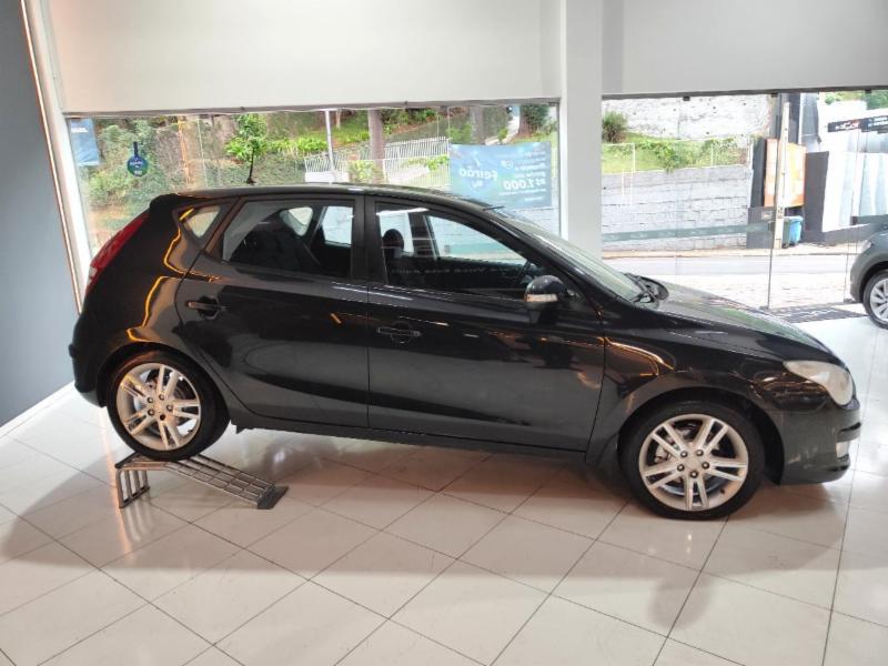 Hyundai i30 2.0 16V 145cv 5p Mec. - foto 3